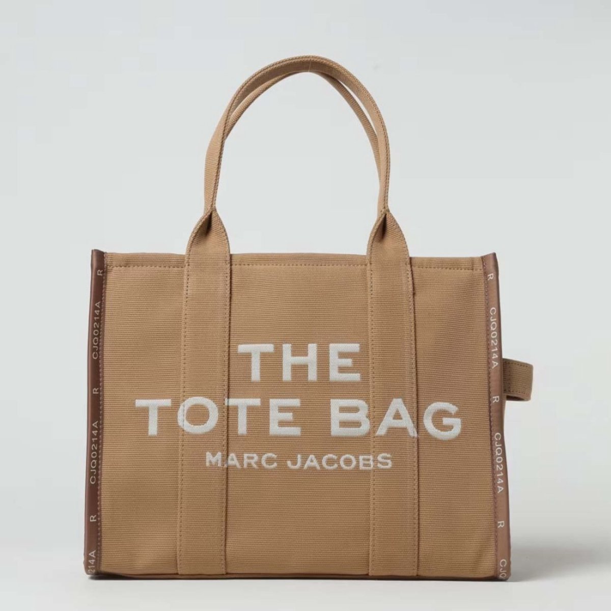 MARC JACOBS M0017048 Bruin N/A EU