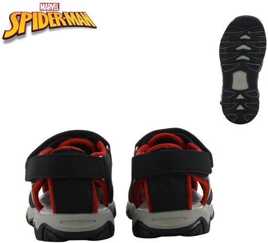 Zwarte Spiderman sandalen met rode accenten, klittenbandsluiting. Buitenzool met profiel.