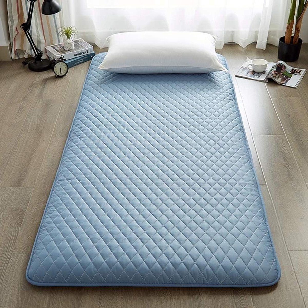 Japanse Vloermatras - Dikke Futon - Comfortabel Slapen - Opvouwbaar en Rolbaar - 180x200 cm - Blauw