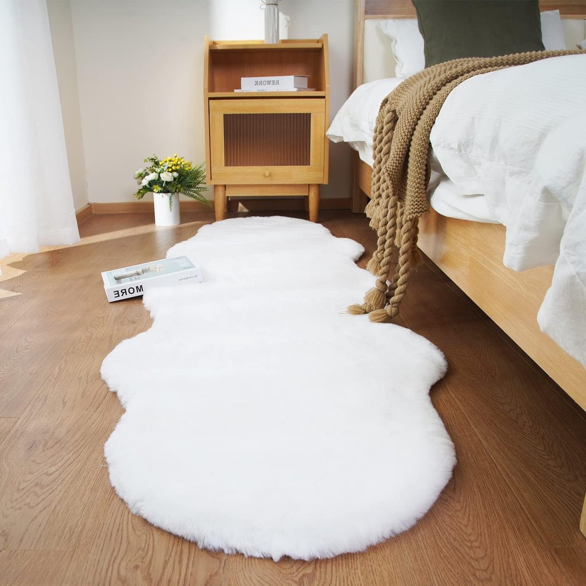 Hoogpolig Wit Tapijt 60x180cm, Fluffy en Wasbaar, Antislip en Zacht Vloerkleed voor Woonkamer, Kinderkamer en Slaapkamer