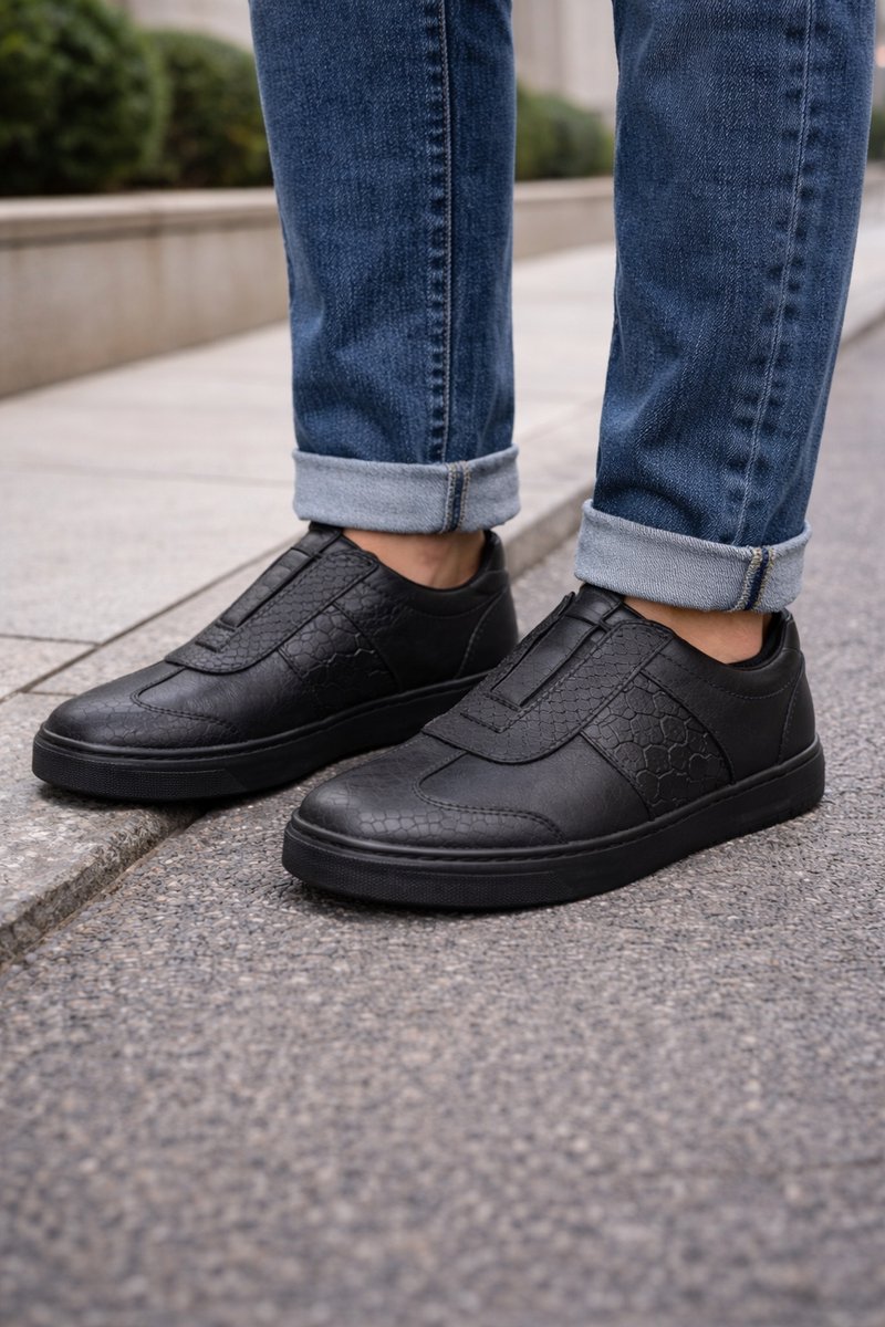 Instappers- Heren Schoenen – Heren Sneakers met Krokodillenprint – Instapschoenen – Slip-on Design – Nette sportieve schoenen 116 – Zwart – Maat 40