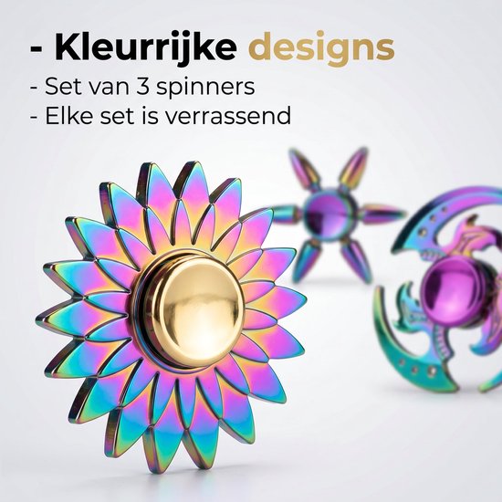 Drie kleurrijke fidget spinners met regenboogkleuren. Een grote in de vorm van een bloem, een ster en een kompas. Elke set is verrassend.