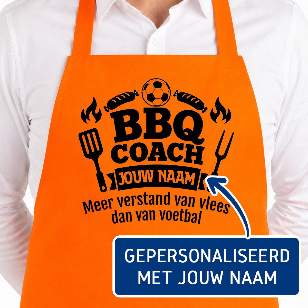 Keukenschort BBQ Coach - WK voetbal oranje - Gepersonaliseerd Met Jouw Naam - 65x90cm - 100% katoen - Schort - Keukenschorten - Verjaardags cadeau - BBQ - Vaderdag - Moederdag cadeau