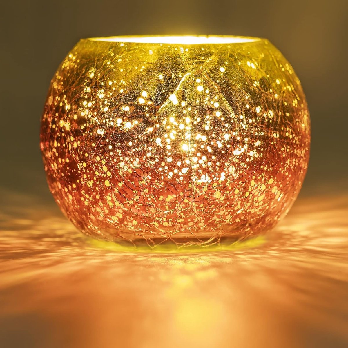 Stijlvolle oranje theelichthouder voor sfeervolle verlichting en decoratie in huis
