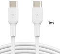 Witte 1 meter lange USB-C naar USB-C kabel met Belkin logo.