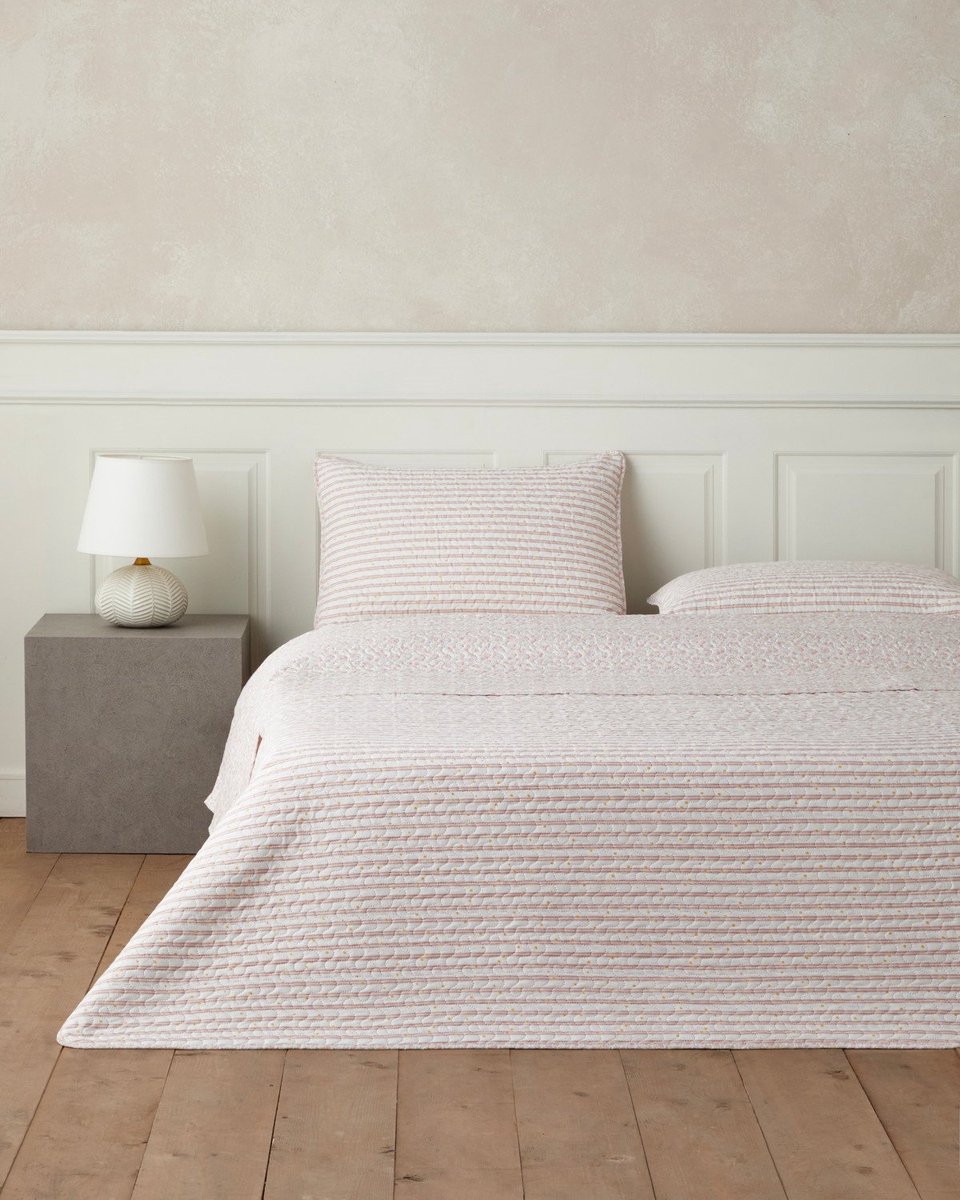 English Home Belle Band - Bedsprei 160x220 cm – 2-persoons – Multifunctionele Sprei – Polyester – Roze