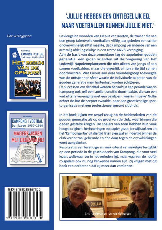 Boek met twee kleine afbeeldingen van een team en een voetbal, en twee portretten van oudere mannen.