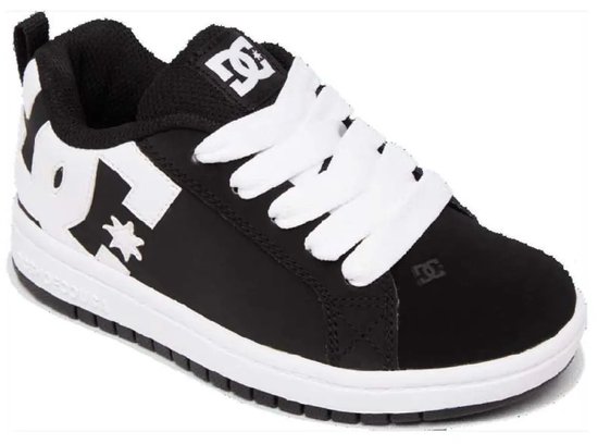 Zwarte DC Shoes sneaker met witte veters, witte logo's op de zijkant en tong.