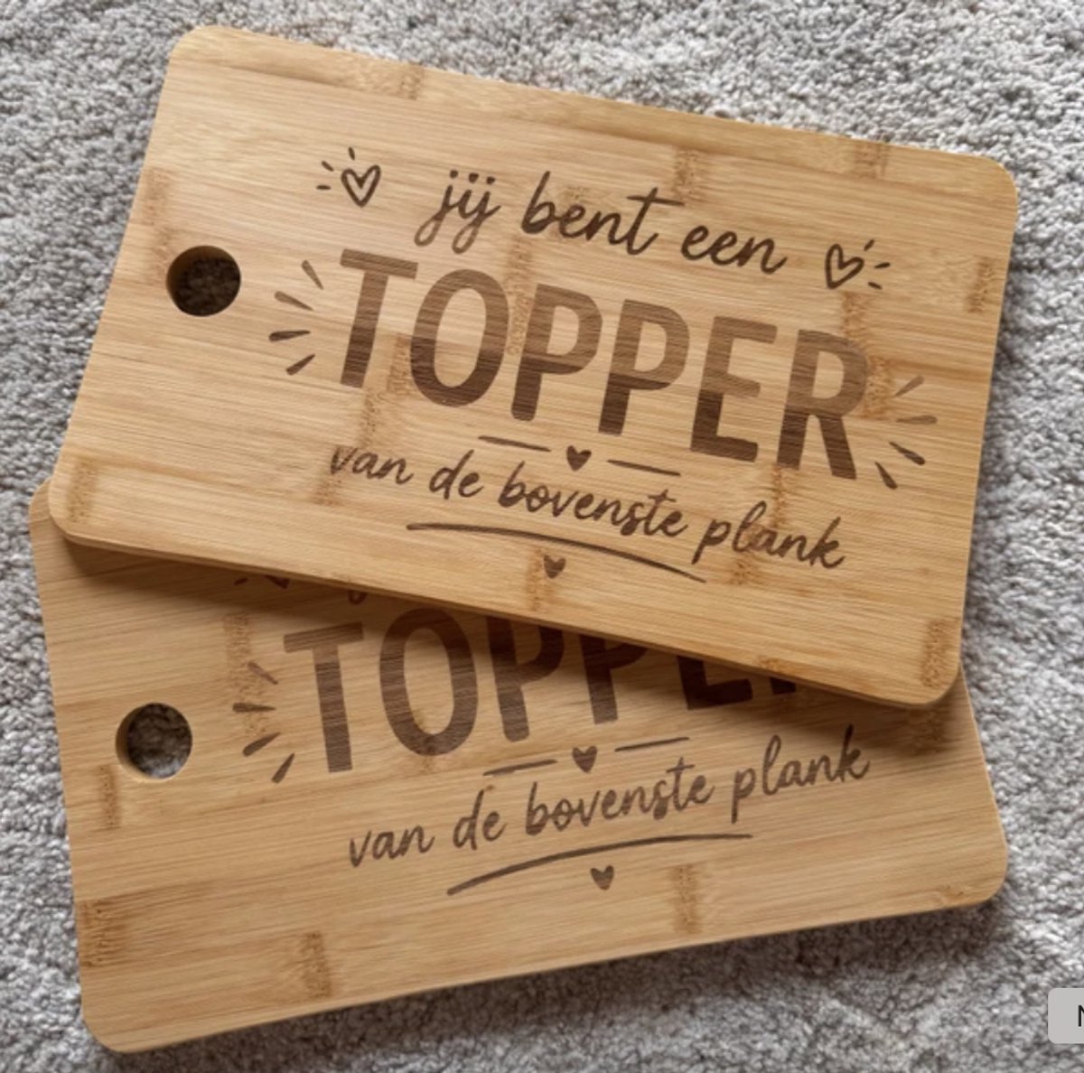 Bamboe serveer- snij plank- borrelplank met de tekst ' Topper van de bovenste plank"