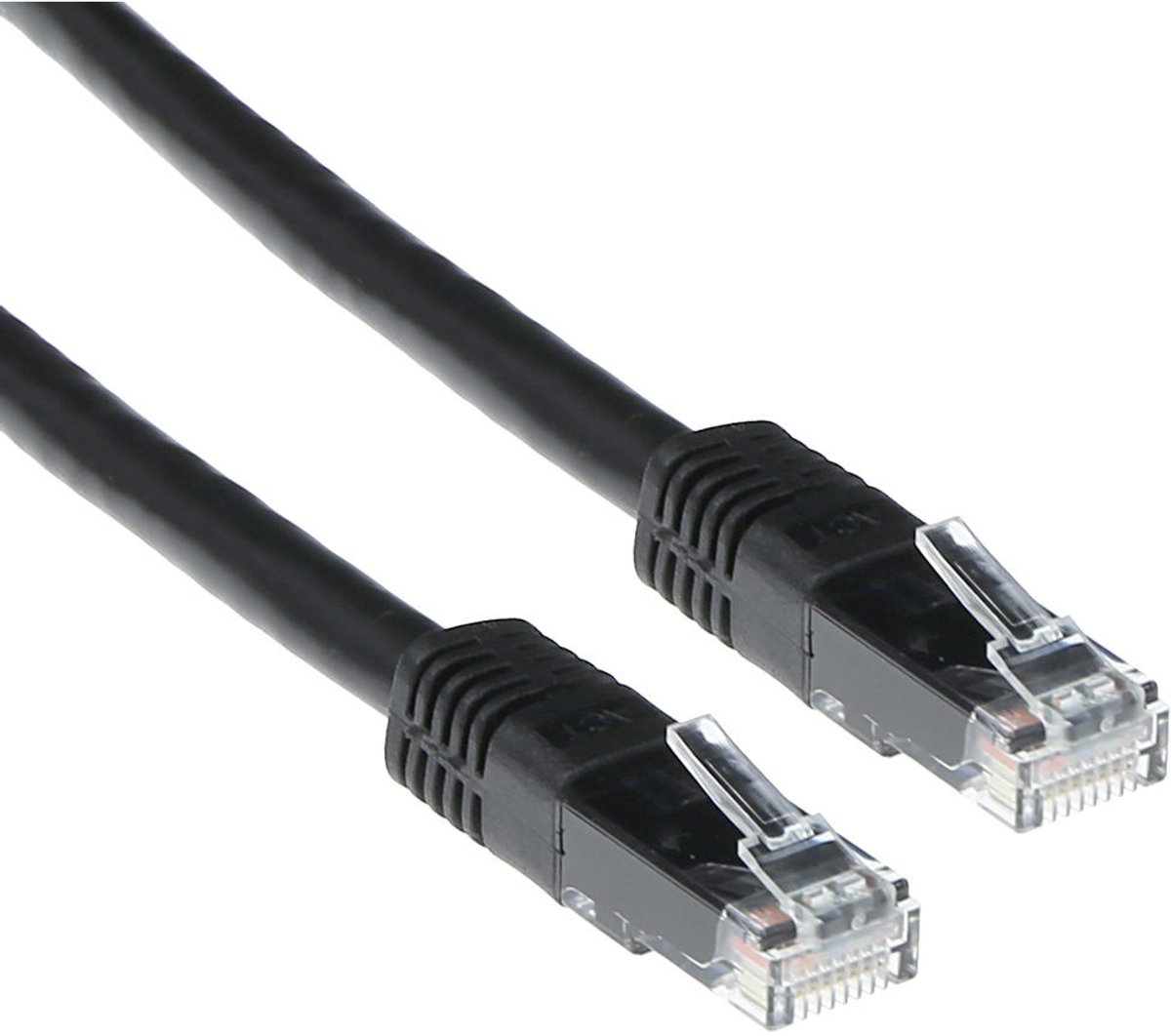 ACT Zwarte 5 meter LSZH U/UTP CAT6 patchkabel met RJ45 connectoren IB9905