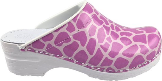 Roze klomp met wit giraffeprint en witte zool.
