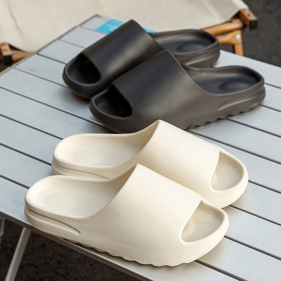 Badslippers Dames Heren Foam Slides Unisex Huiselijk Pillow Cloud Slippers Sliders Mannen Badkamer Comfortabele Pantoffels Sloffen Zomertijd Zandstrand Sandalen（40-41）