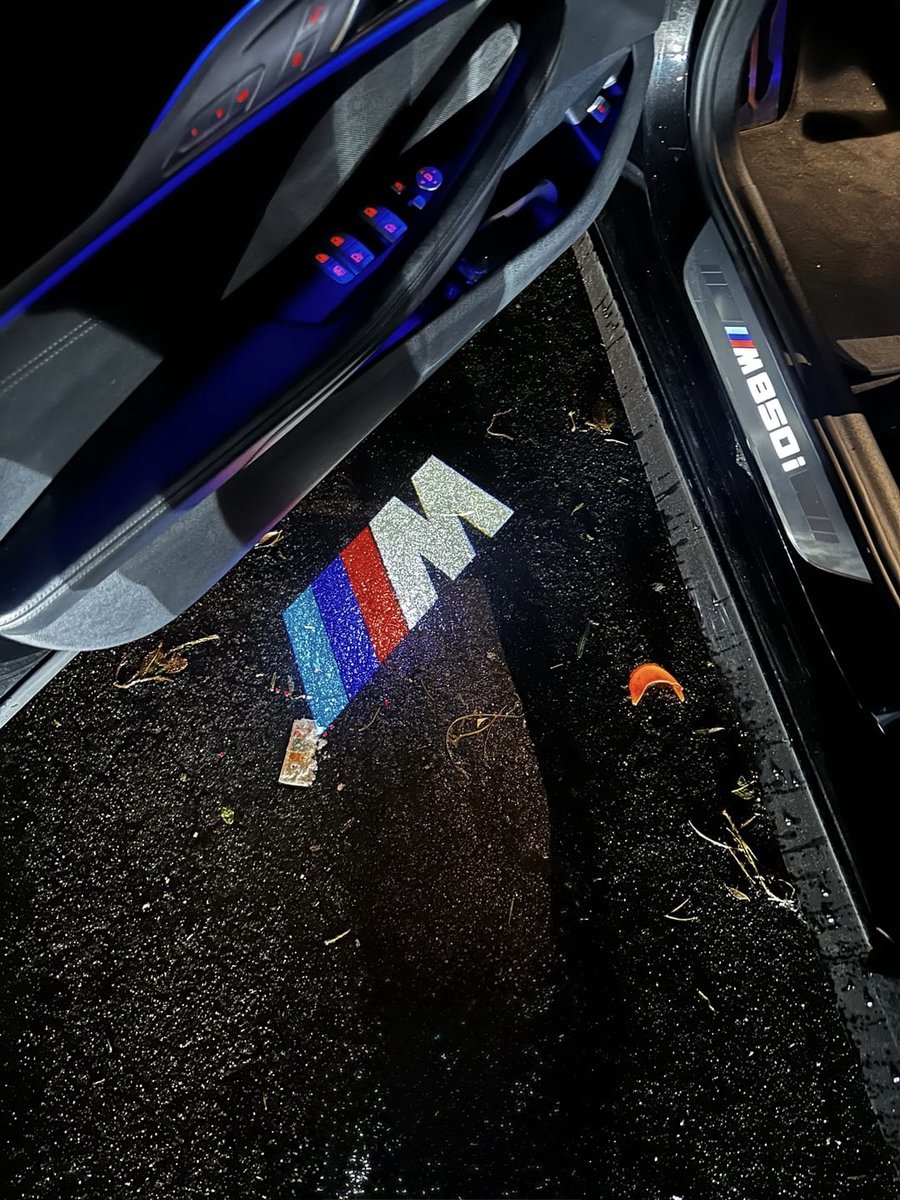 RD Customz® BMW Deur Logo Projector - Instapverlichting - M LOGO - Auto deur verlichting - Auto interieur - BMW accessoires - Set van 2 - Portierverlichting - Laser Projector - 3/4/5/6/7 serie - M3/M5 - X1/X3/X4/X5/X6 - GT – foto 5