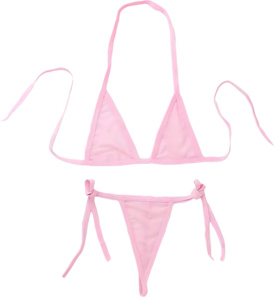 Roze lingerie set bestaande uit een halter bikinitop en een micro string, beide met verstelbare strikbandjes.