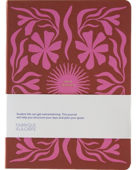 Bruine agenda met roze bloemenpatroon. Tekst: 'DIARY 2026/2027'.