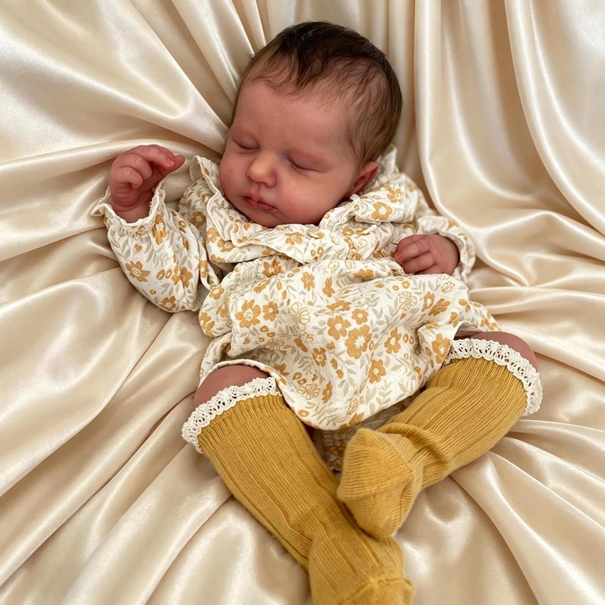 Realistische Babypop - Levensgrote Pop - Spelen en Verzorgen - Volledig Siliconen Lichaam - 50 cm - Geel