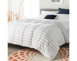 Linenspa 4 Seasons Microfibre Duvet - All-Year Duvet - Ultra Soft Duvet 220 x 240 cm, Grey / White Striped