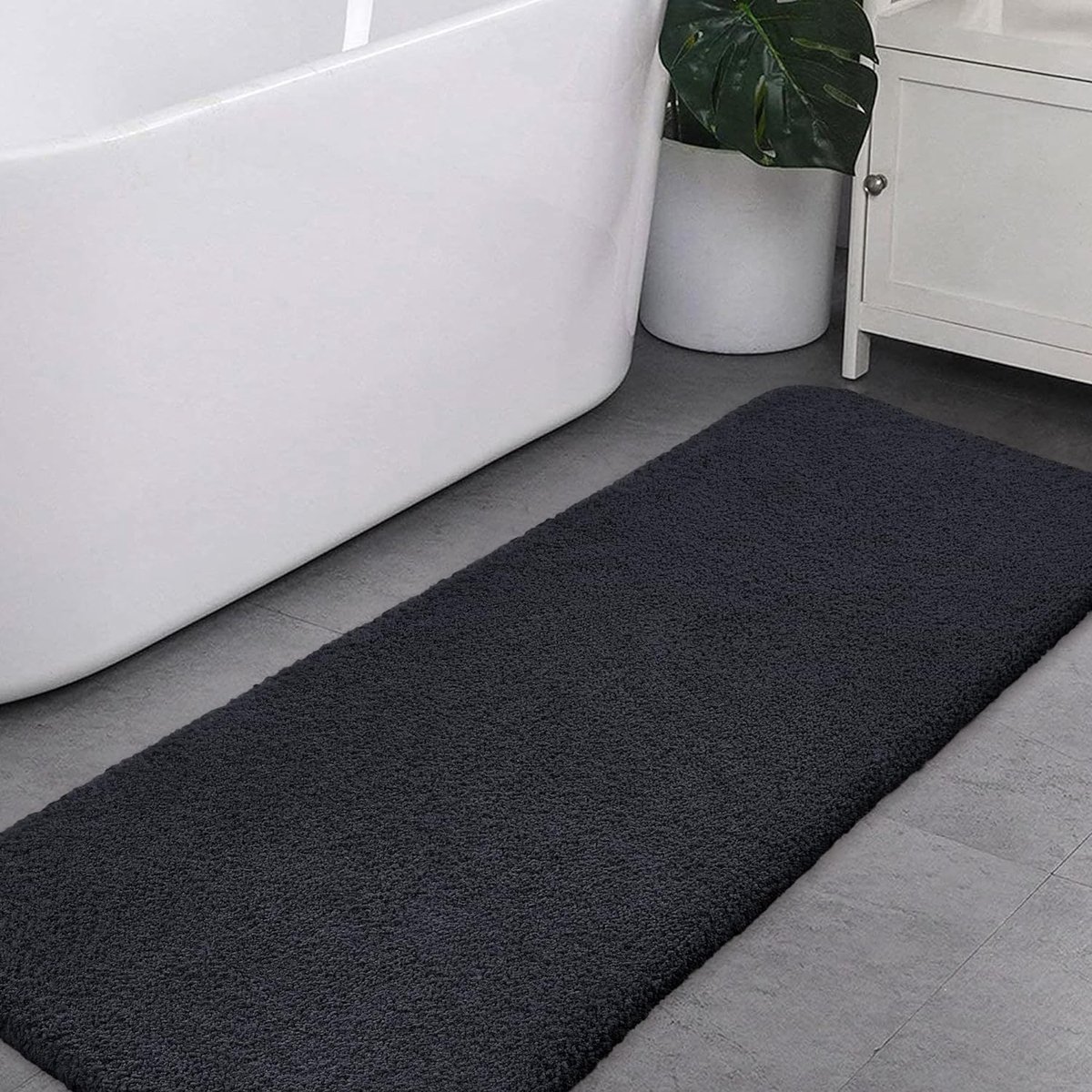 JGS ® Extra Lange Antislip Badmat van Zachte Microvezel voor Badkamer Comfort - 50 x 122 cm (Zwart)
