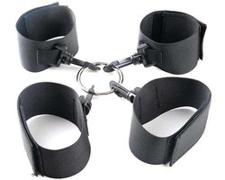 Bondage Set - Handboeien en Enkelboeien - 1 Ring 4 Boeien - BDSM - Sex Speeltjes voor Koppels - Zwart