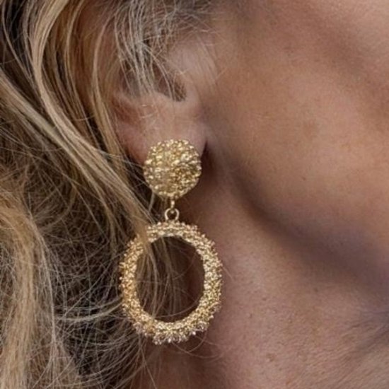Gouden oorhangers parel-druppel | GOUDEN OORHANGERS | 't Oortje webshop