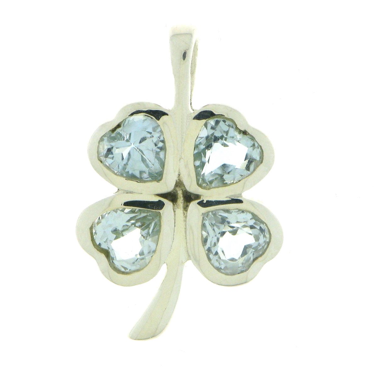SilverGems zilveren Klavertje vier hanger met facet geslepen Blauwe Topaas edelstenen