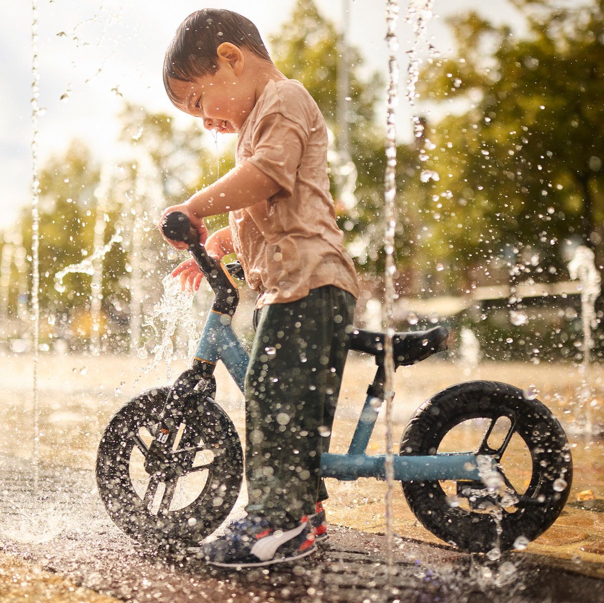 BERG MOOV10 Loopfiets - 2+ jaar - 10 inch - Lichtgewicht - Anti-lek EVA Banden - Verstelbaar Stuur en Zadel - Blauw — afbeelding 2