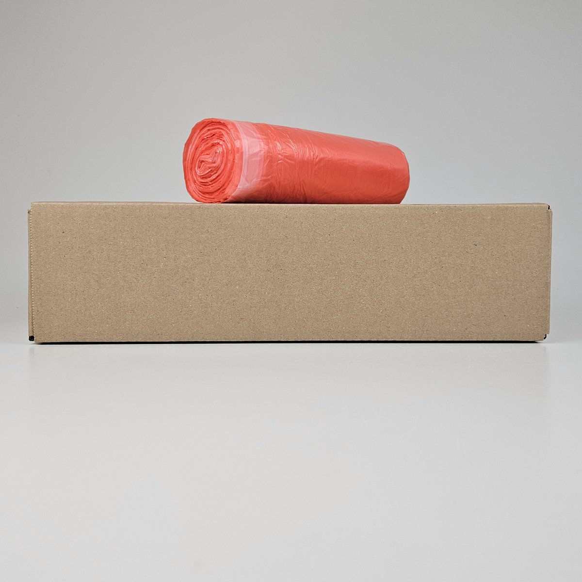 Goedkoopste Rode Vuilniszakken | Trekband | 375 Zakken | 30 Liter | HDPE | 17 My | 55x70 cm - Afvalzakken 30 Liter, Hoge Trekbandzakken, Pedaalemmerzakken 30 Liter, Vuilniszakken Rood