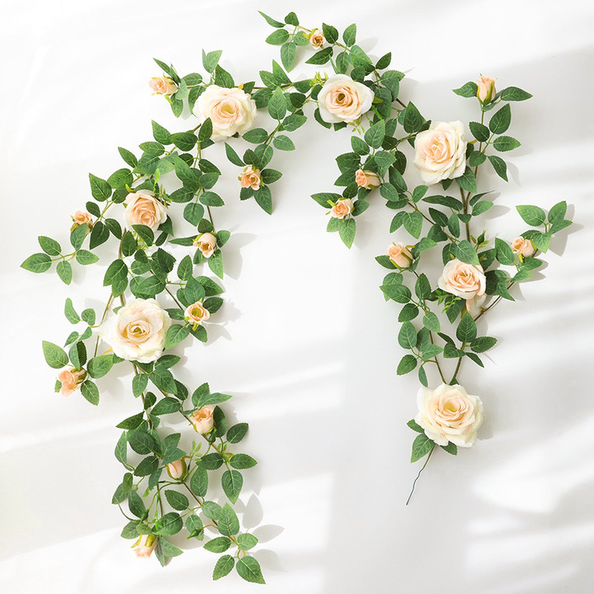 Shagam Kunstbloemen - Champagnekleurig rozenwijnstok - 170cm - Kunstmatige Roozen Wijnstok - Ruimtelijke Scheiding Decoratie - Grote Evenement Decoratie - Elegante Wijnstokvorm - Huisdecoratie - huwelijksdecoratie - feestdecoratie- Gemakkelijke Installatie