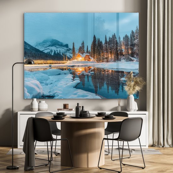 MuchoWow® Peinture sur verre 160x120 cm - Peinture sur verre acrylique - Paysage d'hiver - Nature - Maison - Montagnes - Neige - Photo sur verre - Décoration murale salon - Décoration murale chambre - Peintures