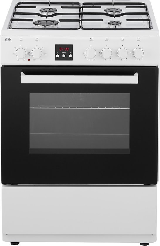 Wit ETNA fornuis met gesloten ovendeur. Vier gasbranders boven, digitale timer en bedieningsknoppen.