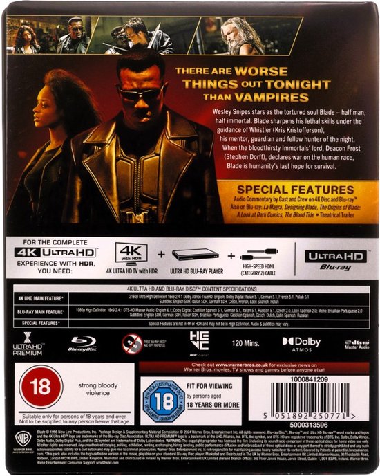 Achterkant van de Blade 4K Ultra HD Blu-ray hoes met Wesley Snipes, Stephen Dorff, N'Ice, en Kris Kristofferson. Bevat filminfo, logo's en leeftijdsclassificatie.