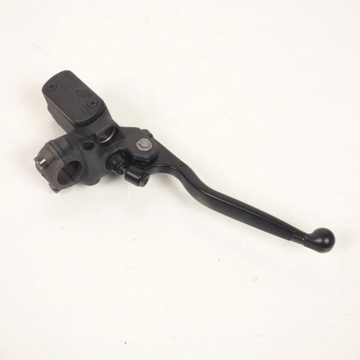 ajp hoofdremcilinder voor derbi 50 senda drd x-treme 2005 tot 2020 118 00 1111c nieuw