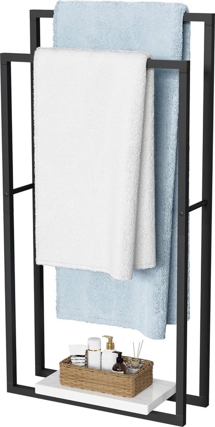 Hoek Van Een Badkamer Met Een Decoratief Laag Decoratief Tafeltje Met