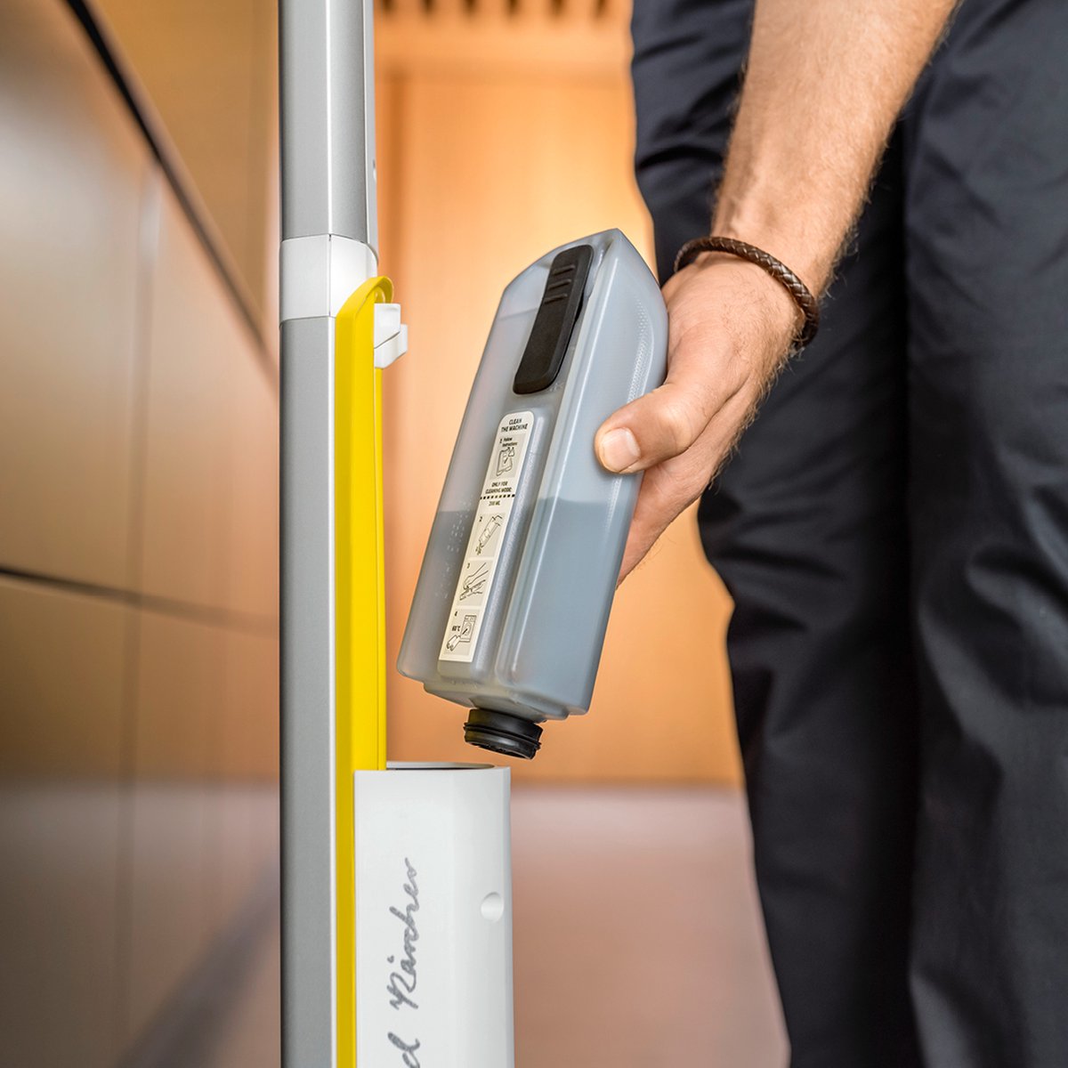 Kärcher FC 8 Smart Signature Line Vloerreiniger - Draadloos - Lithium-ion - Looptijd accu 60min. - 230 m² per acculading – foto 8