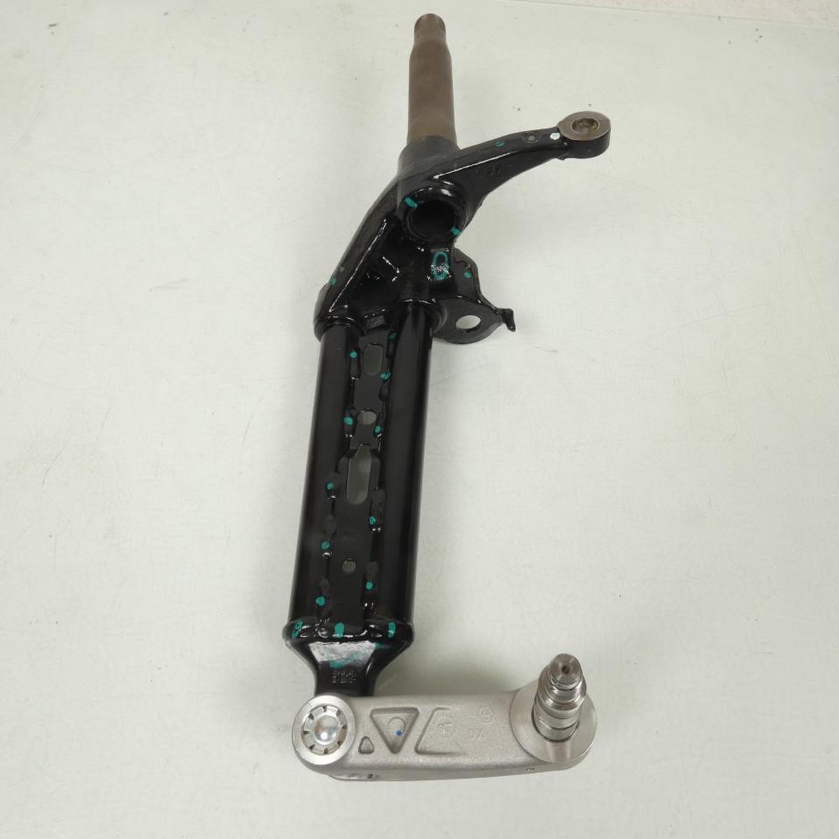 Fourche bras de direction droit pour scooter Piaggio 300 MP3 6504255 Neuf