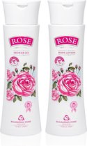 Body care Rose Original | De lichaamsverzorging set bevat een zacht-reinigende douchegel en bodylotion die de huid verfrissen en hydrateren met 100% natuurlijke Bulgaarse rozenolie en rozenwater