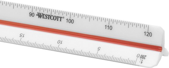 Detail van witte schaalstok van Westcott met oranje streep, met schaalverdeling 1:100 tot 120.