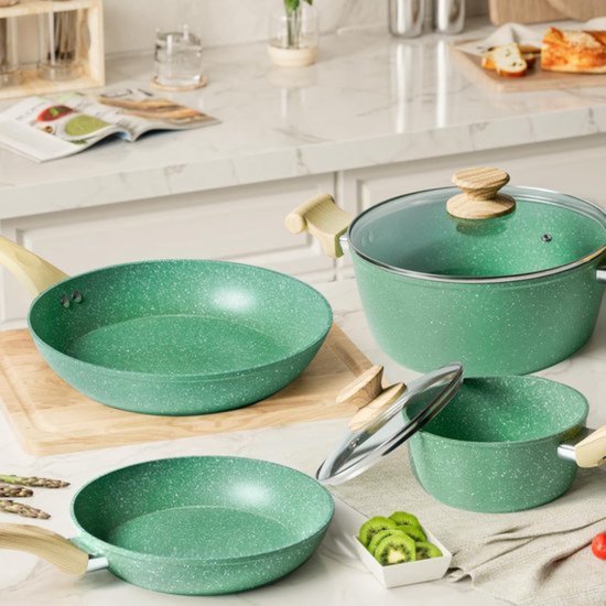 BE Living Essential Kookpan met deksel – 28 cm – Geschikt voor alle warmtebronnen – Keramische antiaanbaklaag – Geschikt voor inductie – Vrij van PTFE en PFOA – Wit
