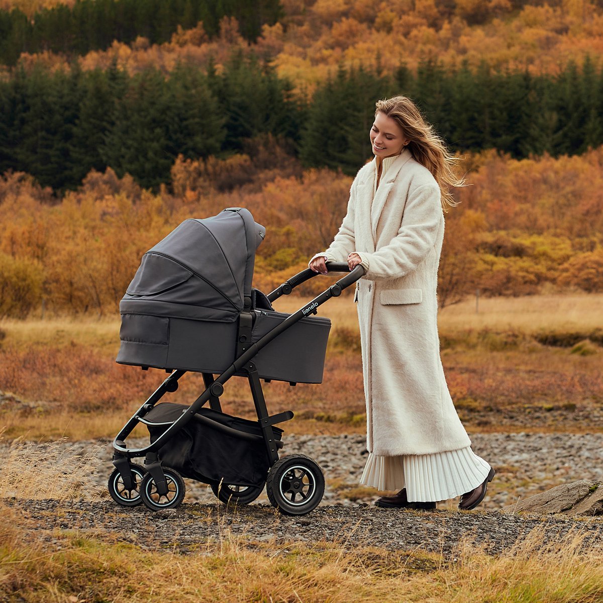 Lionelo Amber Plus 3-in-1 Kinderwagen – Reiswieg, Wandelwagen & Autostoeltje – XXL Ventilatie – All-Terrain Wielen – UPF50+ – Universele Adapters – Premium Stoffen – Vanaf Geboorte tot 4 Jaar thumbnail 6