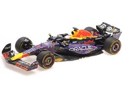Oracle Red Bull Racing RB19 #1, Verstappen, Winner Las Vegas GP 2023 - 1:18 - Minichamps Oracle Red Bull Racing RB19 #1, Verstappen, Winner Las Vegas GP 2023 - 1:18 - Minichamps