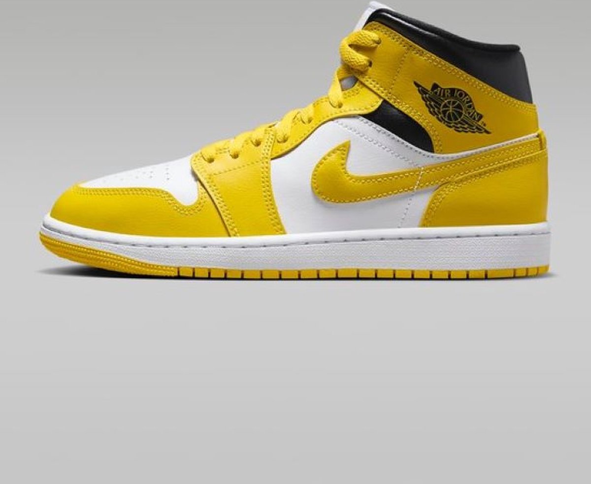 nike air jordan 1 mid 42.5