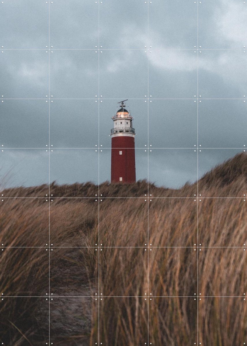 IXXI Texel Lighthouse, Teun de Leede & Kunst in Kaart - 100 x 140 cm - Grote wanddecoratie en posters - Fotografie, Gang, Woonkamer, Natuur, Lucht Rood / Donkere tinten