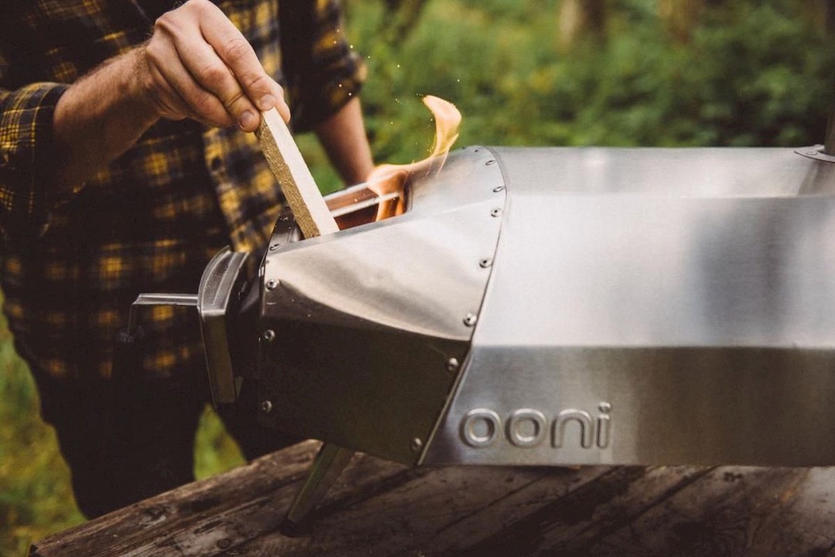 Ooni Karu 12 - Multi-fuel pizza oven for wood and charcoal