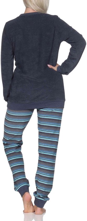 Achterkant donkerblauwe pyjamaset voor dames met een gestreepte broek.