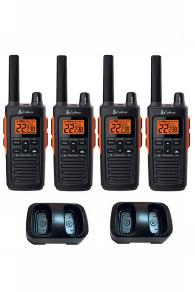 Set van 4 Cobra RX680 vergunning vrije portofoons PMR446 IP54 met tafellader