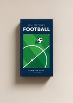 pikkii Mini Matches: Football – Compact Voetbal Gezelschapsspel | Reisspel & Kaartspel voor Kinderen & Volwassenen 110 x 66 x 30