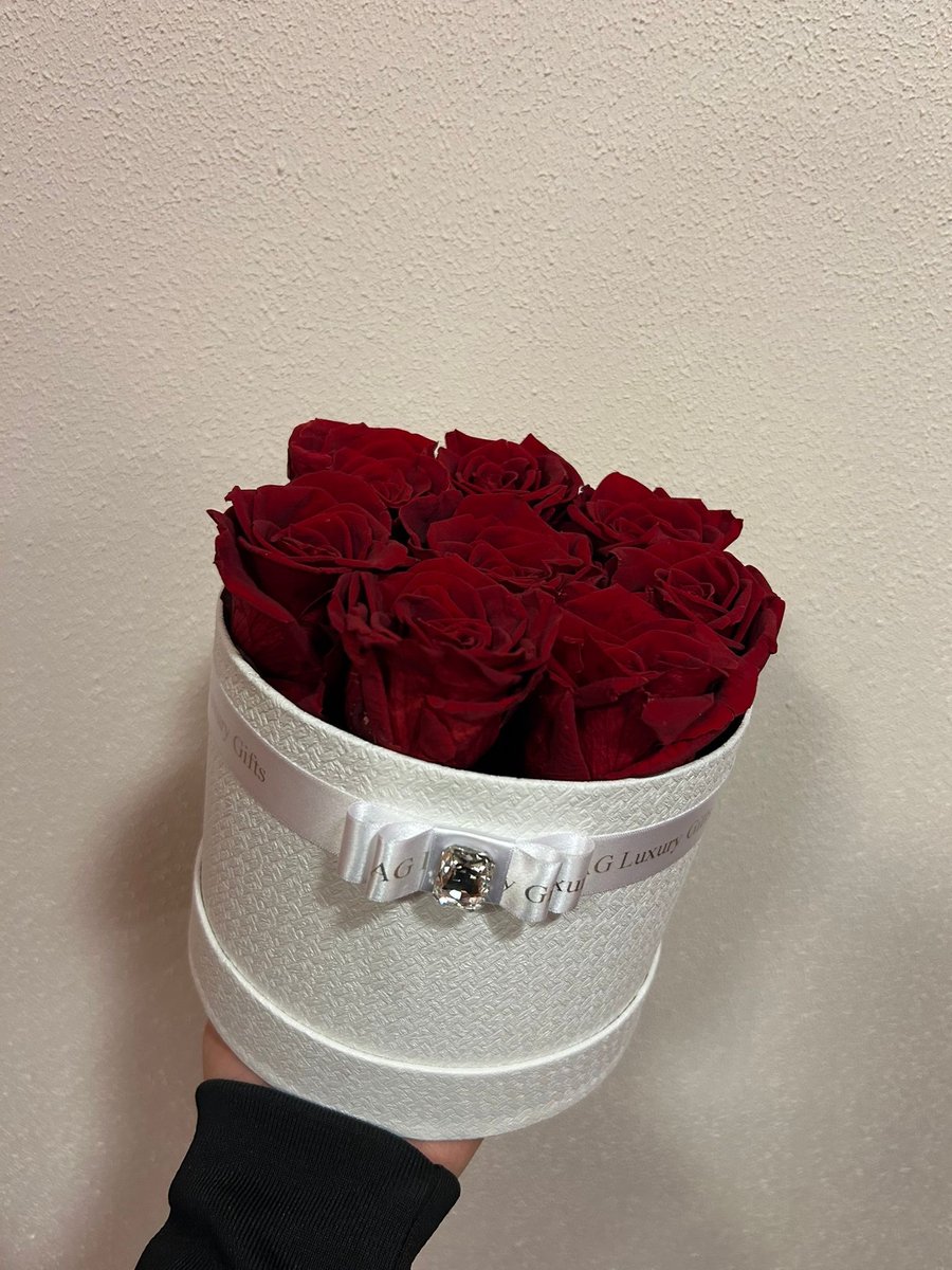 AG Luxurygifts long life rozen box - flower box - luxe cadeau - goud - bloemen - Moederdag cadeau - Valentijnsdag - rozen - bloemen -