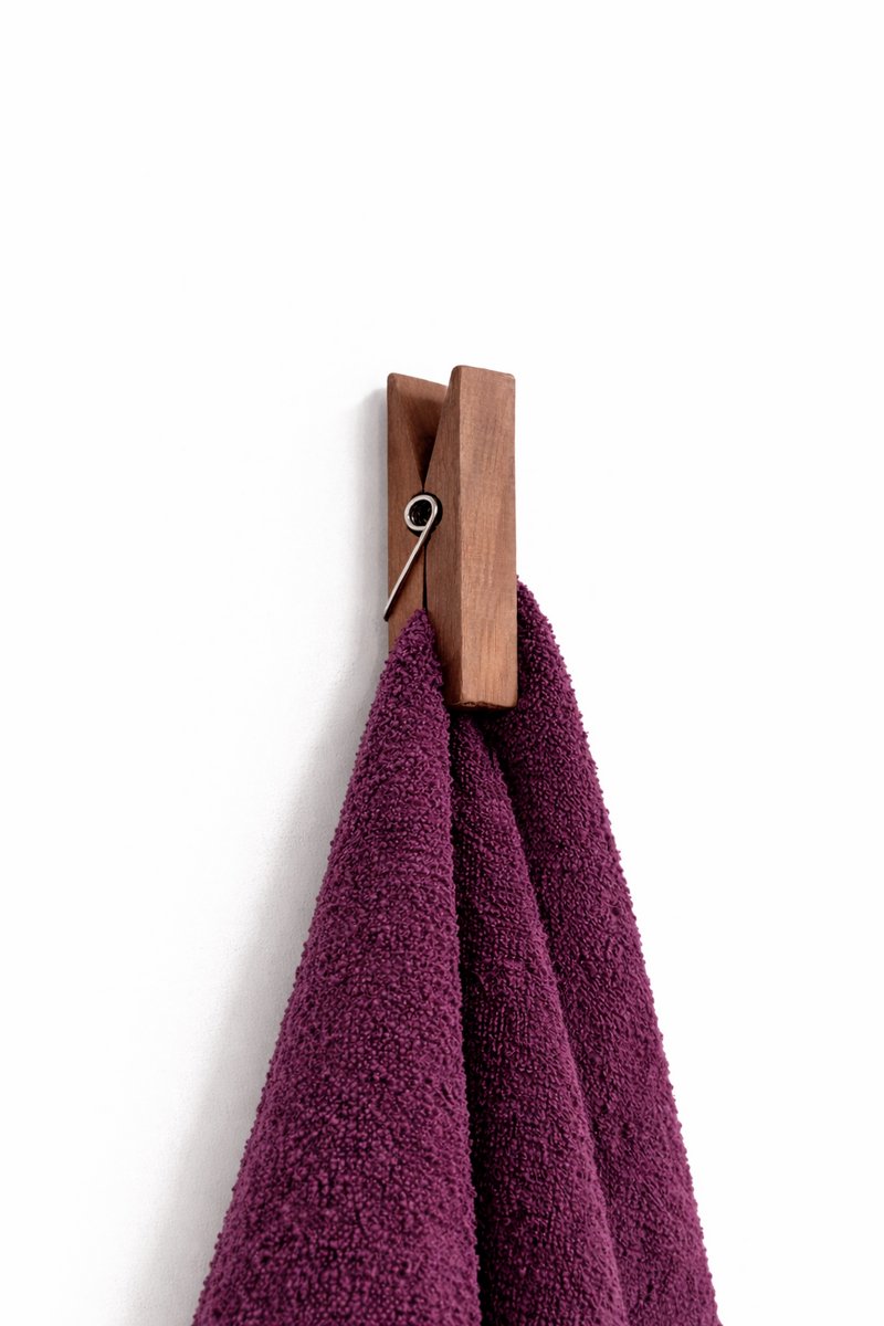 Extra grote wasknijper van walnoothout (wandhanger, maat 1: 15 cm lengte)