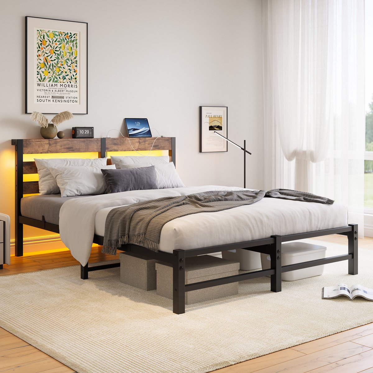 Wishdor Metalen bedframe 140x200 cm - Bedrade RGB-LED en 2 USB-poorten - Hoofdbord met plank en lattenbodem - Industrieel - Slaapkamer en tienerkamer - Metaal en hout - Zwartbruin