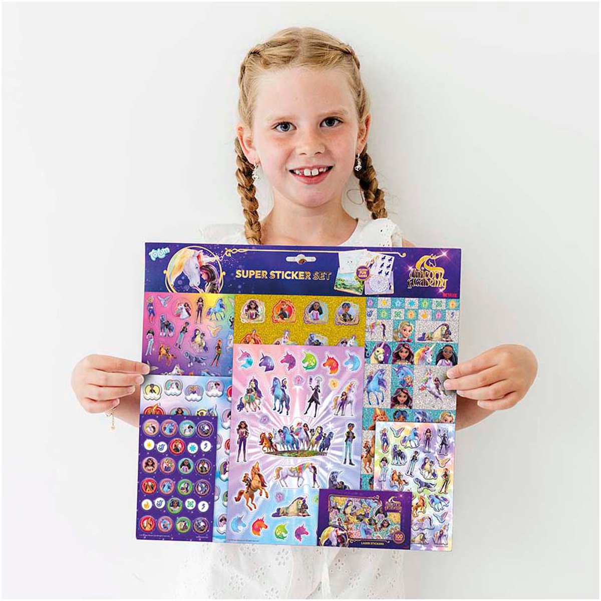 Unicorn Academy XL Stickers set - 8 stickervellen - Met metallic en laserstickers - Speelgoed Kinderen - Knutselen - Voor meisjes - Ook voor kleuters - Vanaf 3 jaar - Totum — afbeelding 9